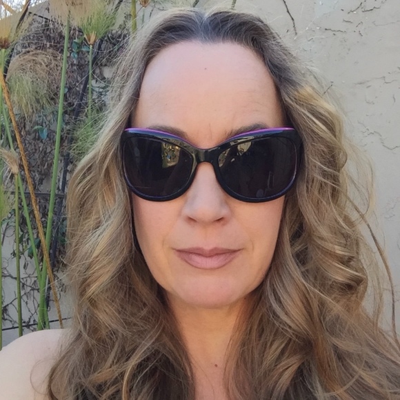 Meet your Posher, Posh - Picture 1 of 1